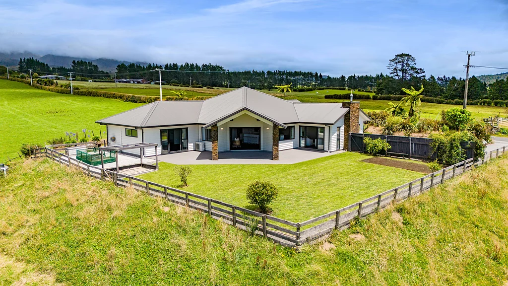 713 Plymouth Road, Koru, New Plymouth, Taranaki