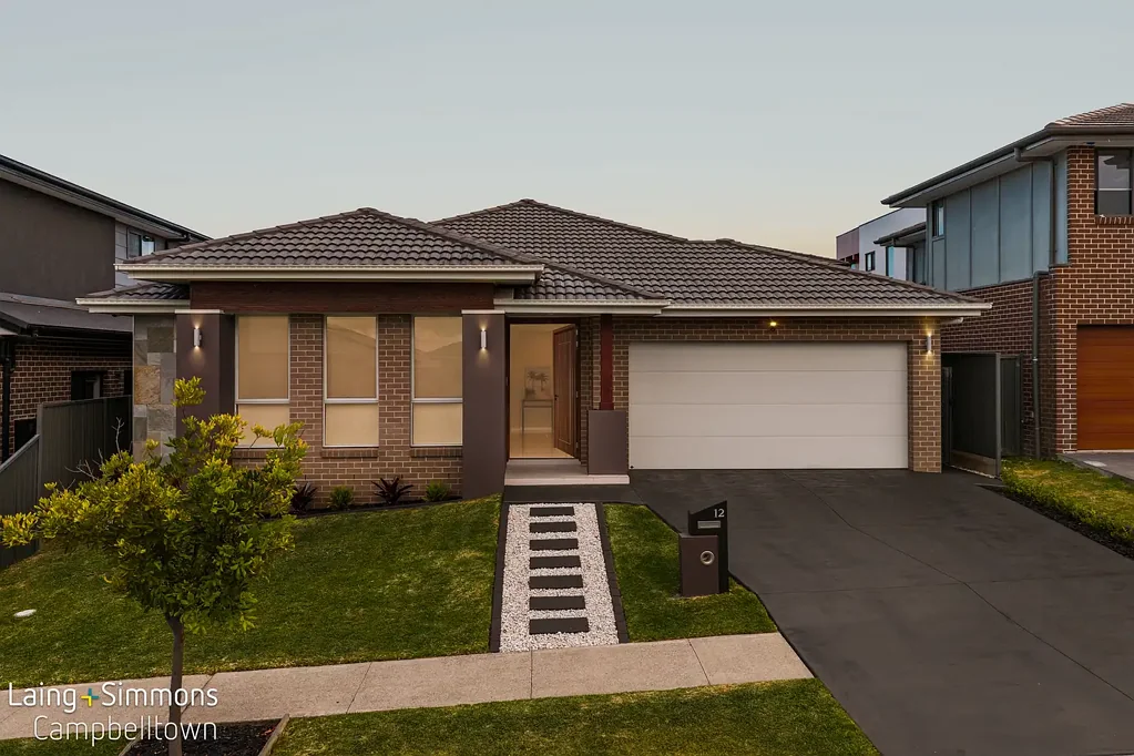 12 Cape York Street, Gregory Hills, NSW 2557