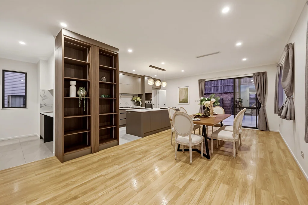 Flat Bush 7બેડરૂમ Grand Living Meets Smart Investment
