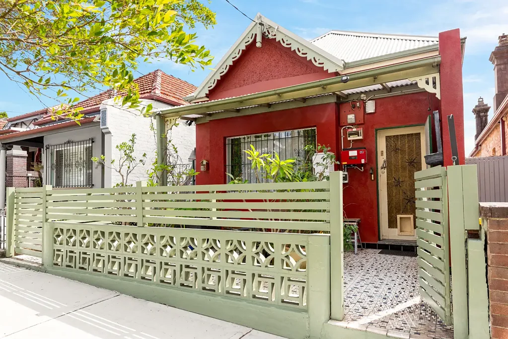 8 Yule Street, Dulwich Hill, NSW 2203