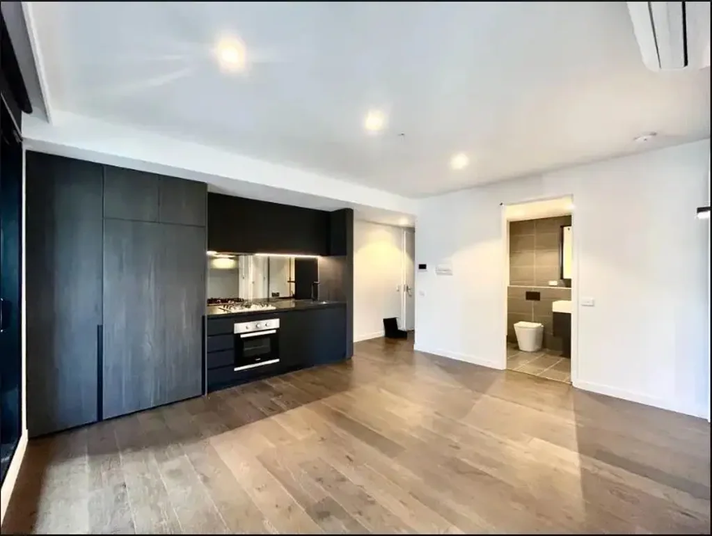 Enjoy Convenient City Living - Flagstaff hill residences