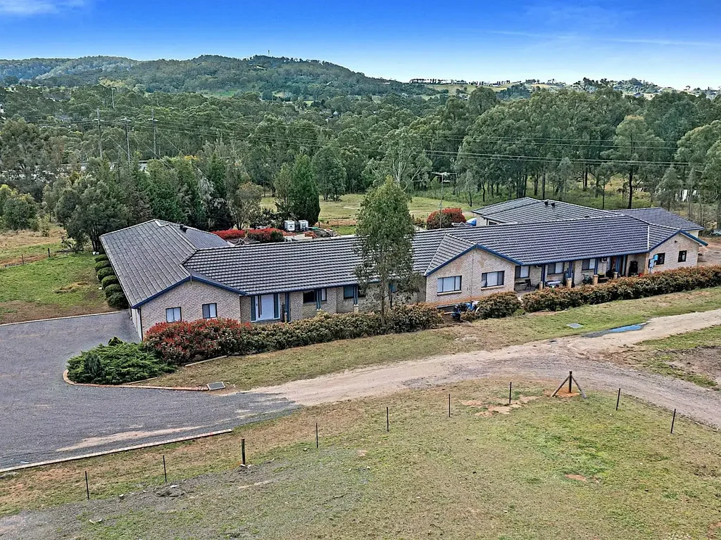Large Family Homes - acreage