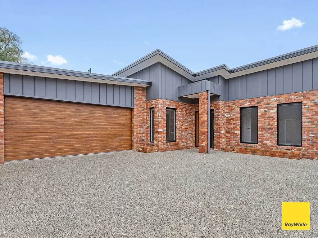 Modern, Low-Maintenance Living in a Prime Location