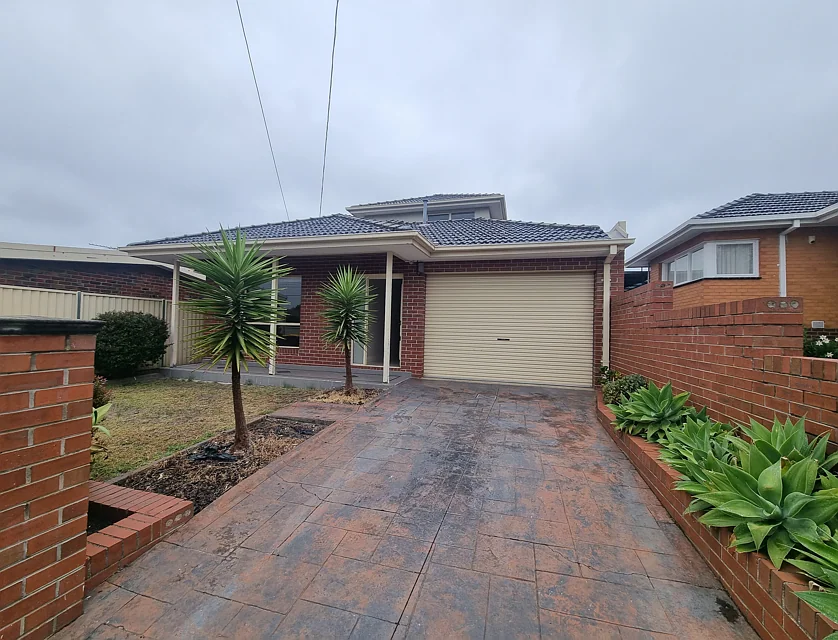 34 Glencannon Crescent, Clayton South, South East Melbourne, 3 ห้องนอน, 2 ห้องน้ำ, House