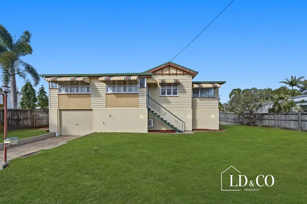 East Mackay 4房  Renovate, Raise or Reimagine - Character Home with Endless Potential