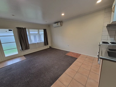 EPSOM :  Selwyn Road 2 Bedroom and study