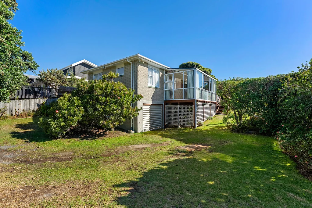 Waikanae Beach 3房  OPTIONS APLENTY AT WAIKANAE BEACH