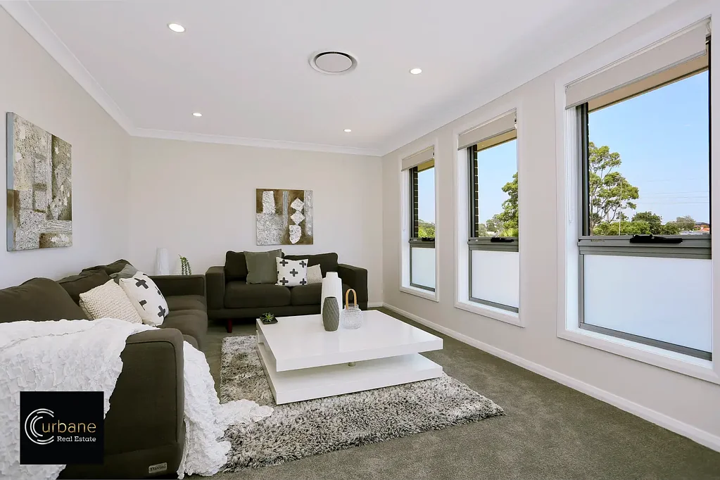 Werrington 4 Bedroom 5 MINS WALK TO STATION!!!