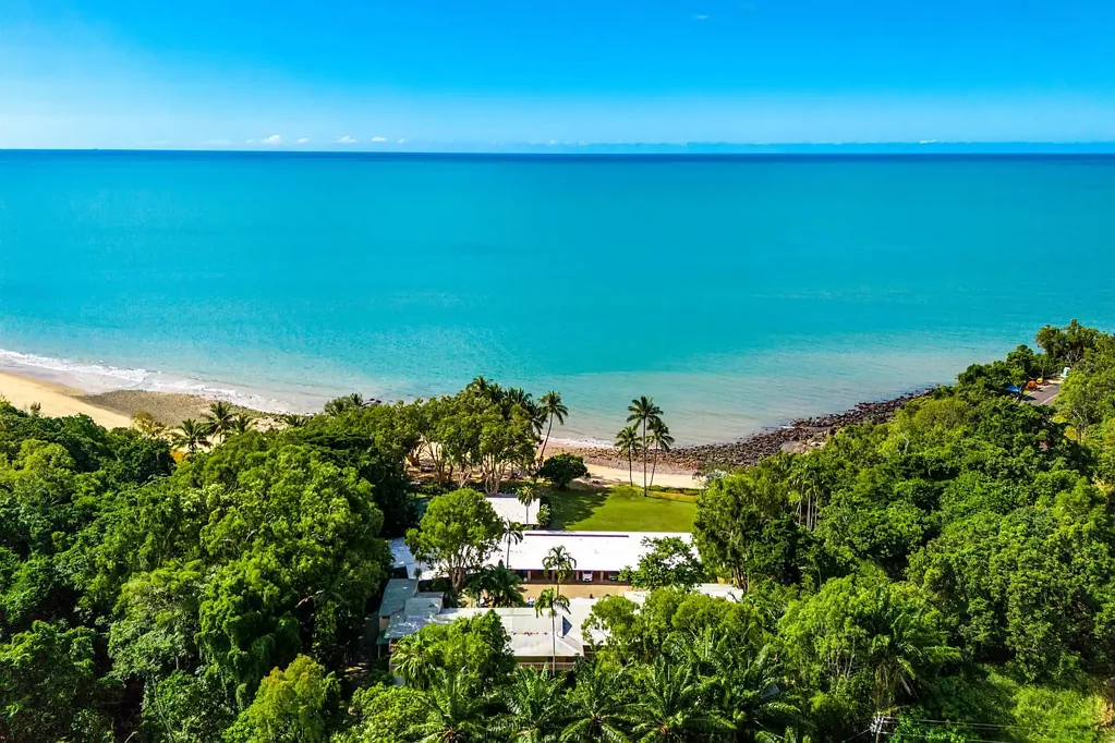 Wangetti 30ห้องนอน Freehold Land & Absolute Beachfront 30-key Boutique Resort Between Palm Cove & Port Douglas