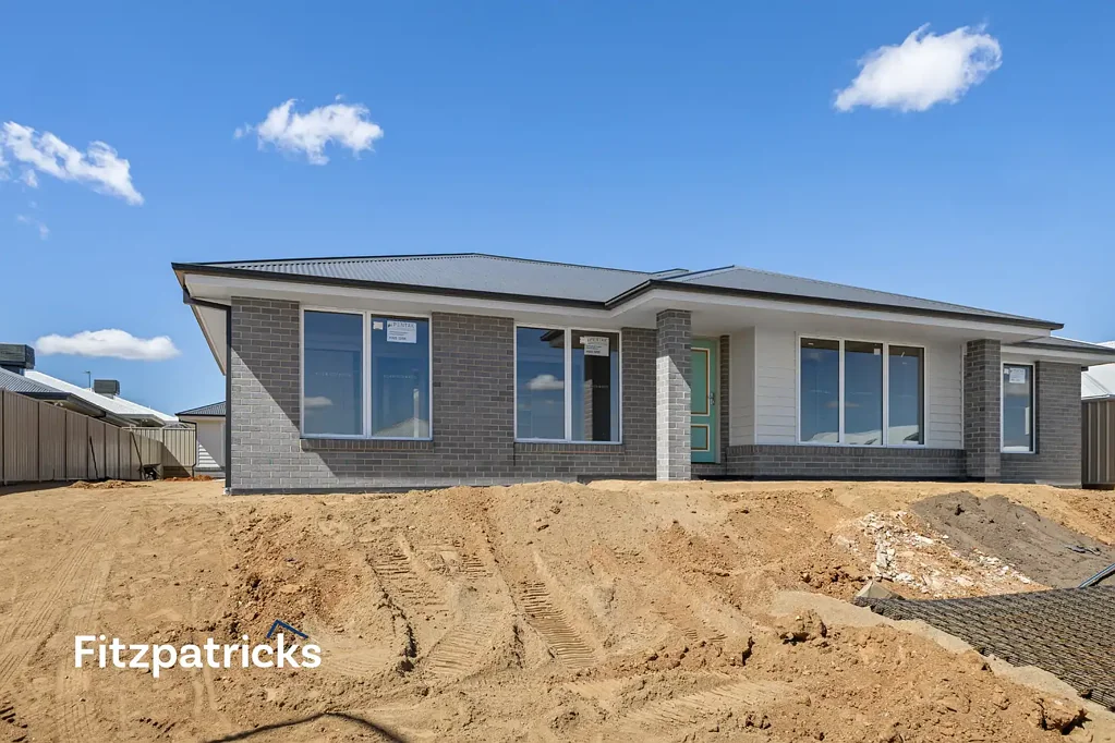 Gobbagombalin 3房  Modern Comfort Meets Effortless Style