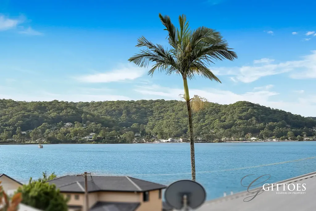 Koolewong 3chambre Torrens Title Duplex With North/East Sparkling Brisbane Water Views