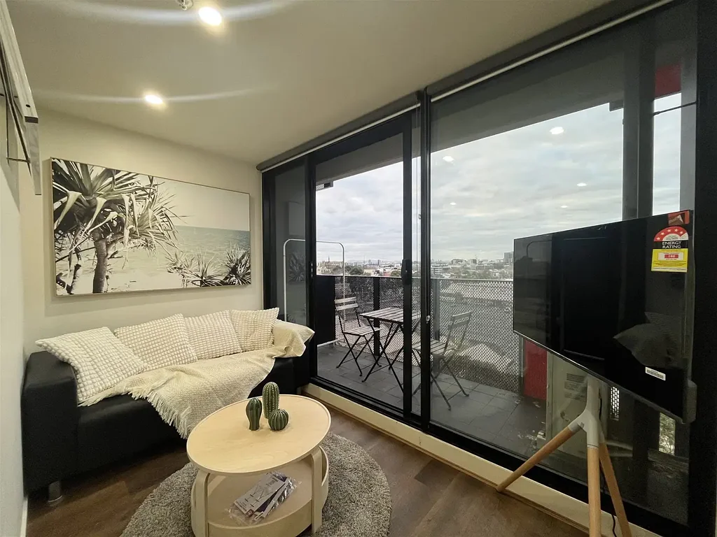 Fully Furnished 3 Bedroom Apartment For Lease
