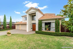 6 Skelligs Drive, Flat Bush