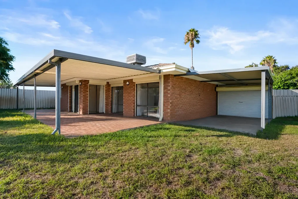 Cooloongup 4Kwarto Beautifully renovated with huge backyard.