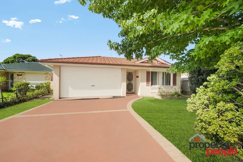 Ingleburn 3房 3卧带柜 燃气厨房 瓷砖地板 分体空调 宽敞后院 封闭车库 Ideal First Home – Great Value & Potential!
