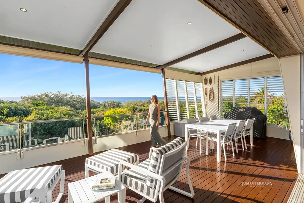Marcus Beach 3 Bedroom Stellar Front Row; Nautically Inspired Elegance by Design; Picture-Perfect 180° Coral Sea Views
