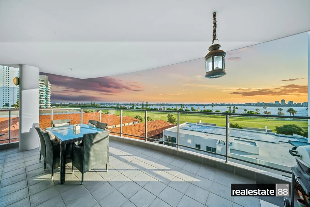 25/132 Terrace Road, Perth, WA 6000