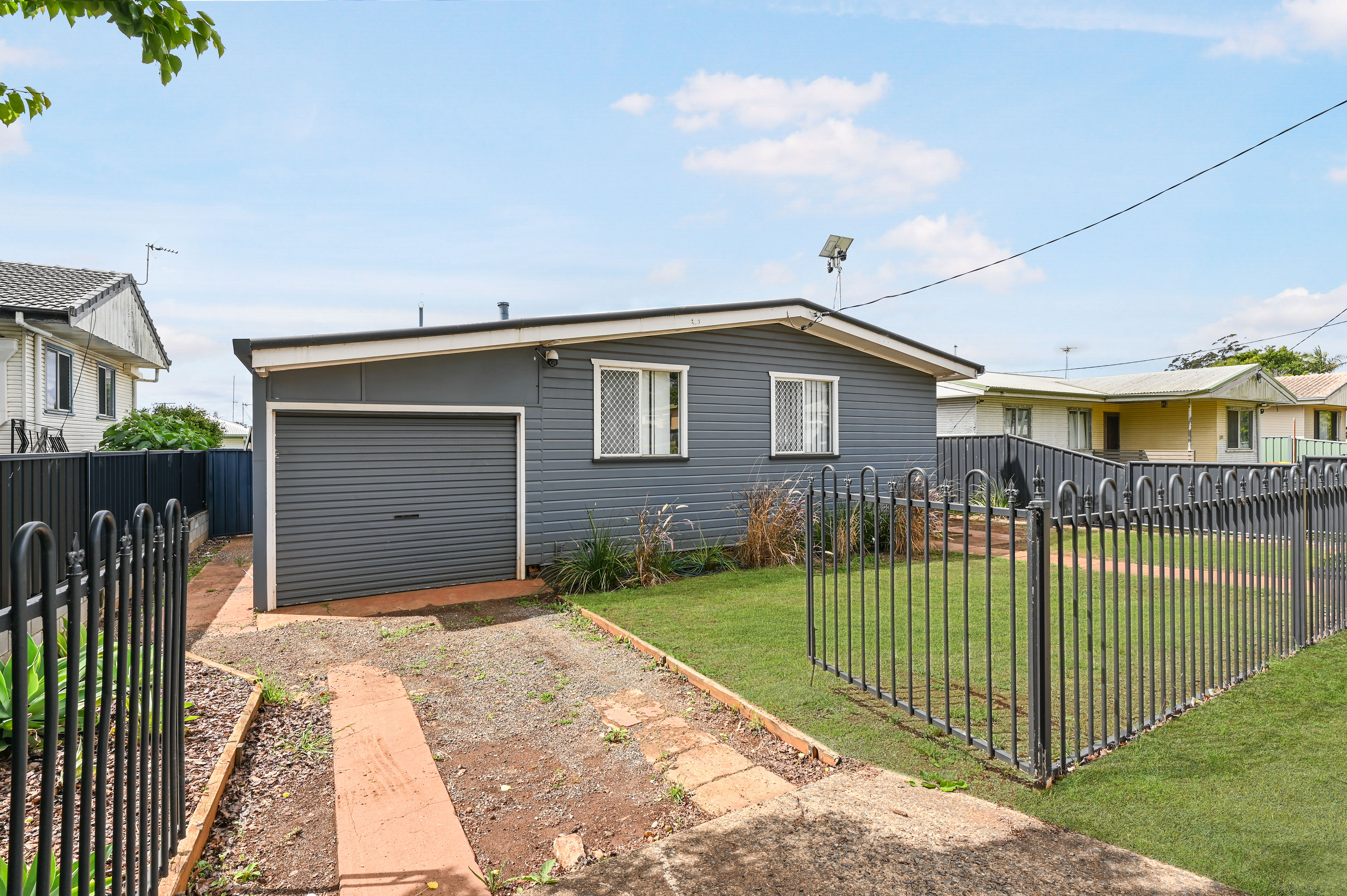 203 TAYLOR ST, WILSONTON QLD 4350, 0房, 0浴, House