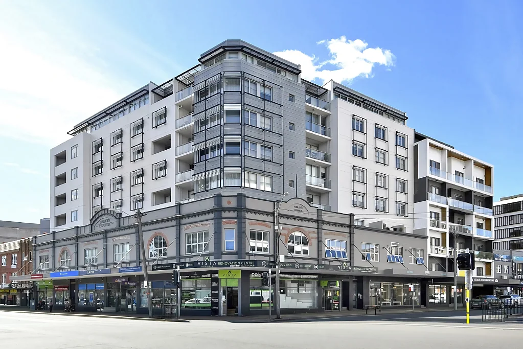 Spacious 2-Bedroom Apartment with 2 Car Spaces in Prime Maroubra Location