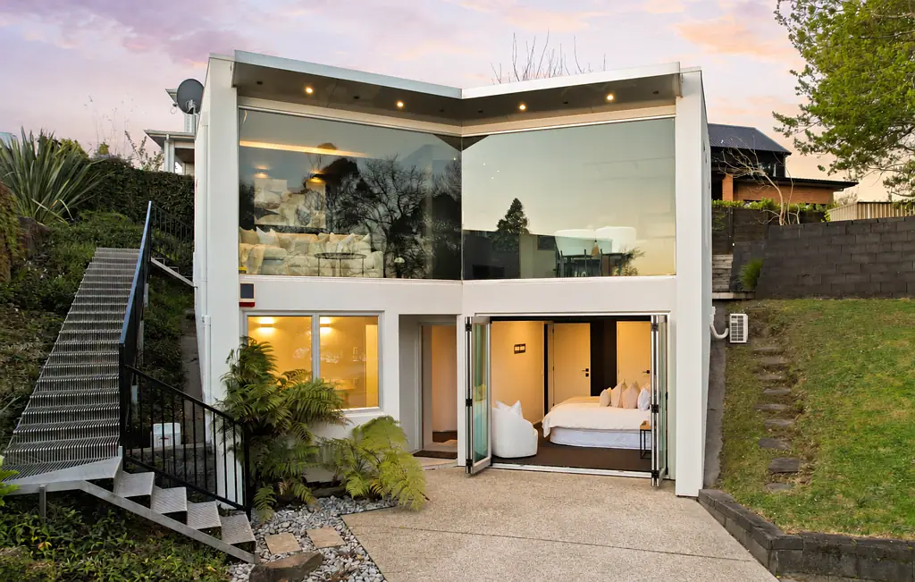Frankton 2침실 Distinctive Style, Hamilton Lake Views