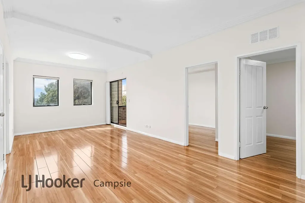 Campsie 2 Bedroom Refreshed Two Bedroom + Huge Study Apartment, Panoramic Views, all Amenities at your Door!