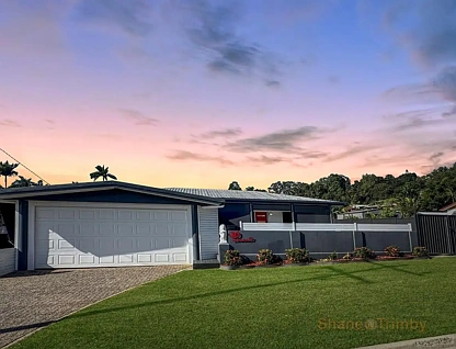 30 Simon Street, Freshwater, QLD 4870, 5房, 3浴, House