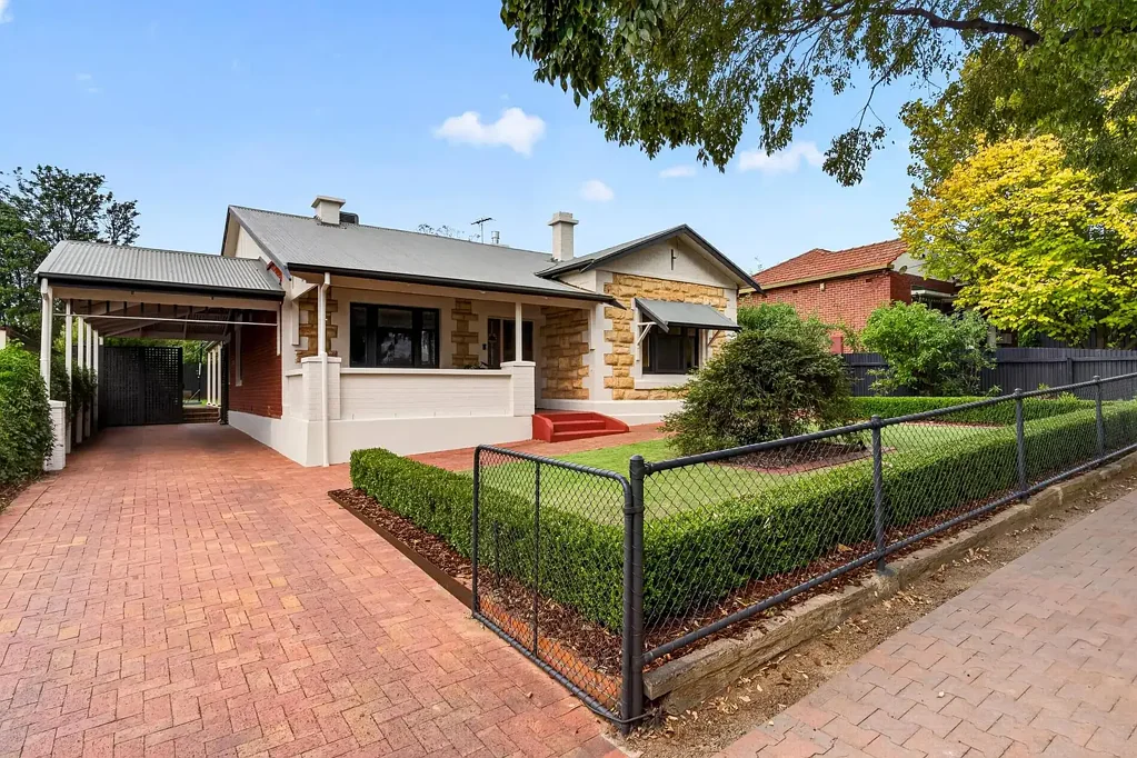 Clapham 4 Slaapkamer A Character Home That Will Capture Your Heart