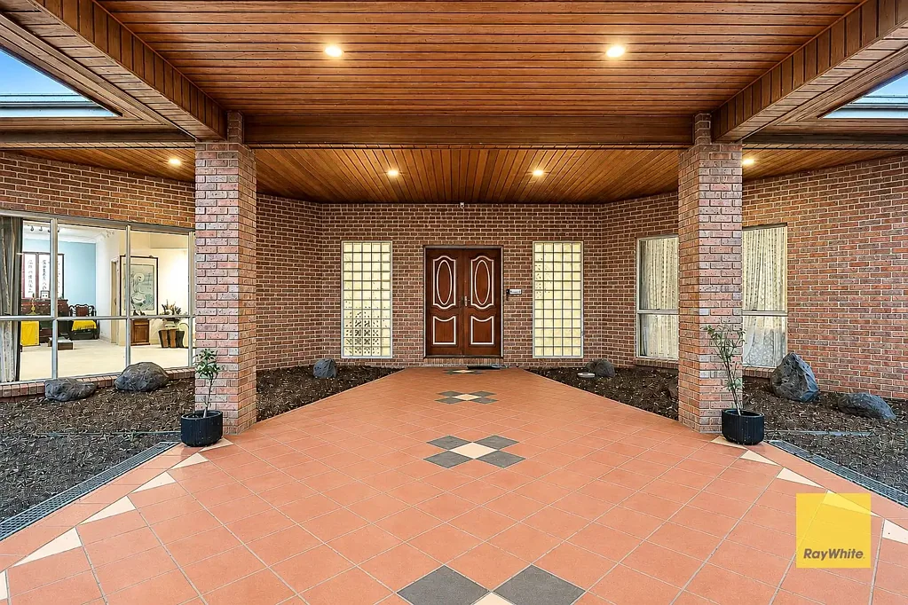 Hoppers Crossing 7Kwarto Incredibly Unique Family Estate on Approx. 8,000sqm