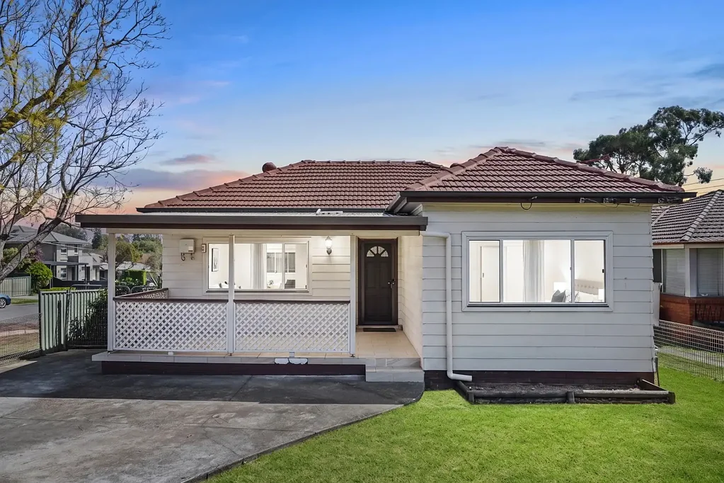 Chester Hill 5બેડરૂમ Positioned for Convenience with Outstanding Potential