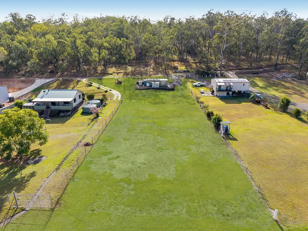 Biarra Country Escape Ready to Enjoy - 2,023m² with Studio, Solar & Rural Serenity!