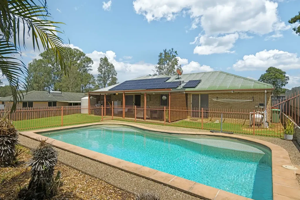 42 Pearse Drive, Brassall, QLD 4305