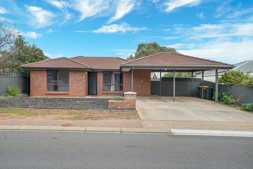 Well-Presented Family Home in Convenient Blakeview Location