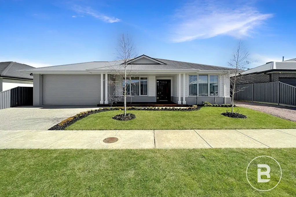 ESQUISITE MODERN DESIGN FOUR BEDROOM FAMILY HOME IN POPULAR  BALLYMANUS ESTATE