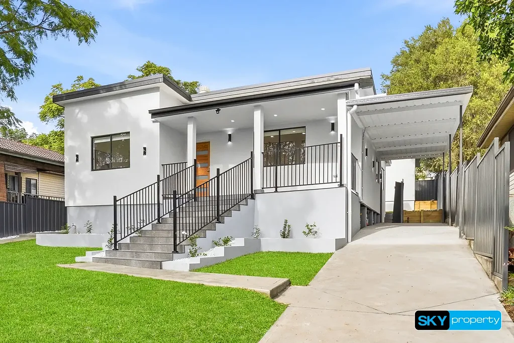 Blacktown 5房 全翻新住宅 优质granny flat 高地景观 563m²地块 步行便利 低维护庭院 双重收入机会 DUAL INCOME – IMMACULATE HOME + BRAND NEW GRANNY FLAT