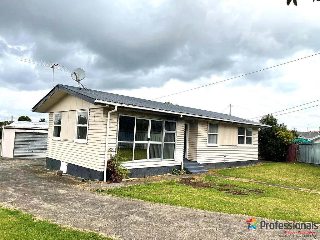 3-Bedroom Home with Large Section - Manurewa