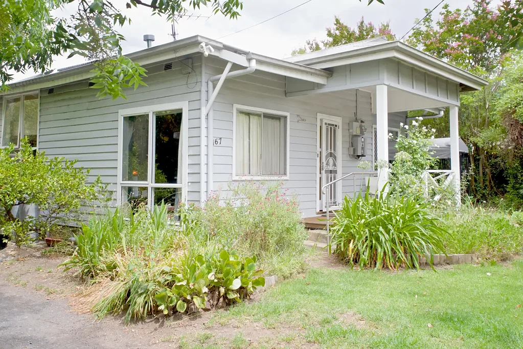 Armidale 3房  Home or business? You'll find Versatility here.