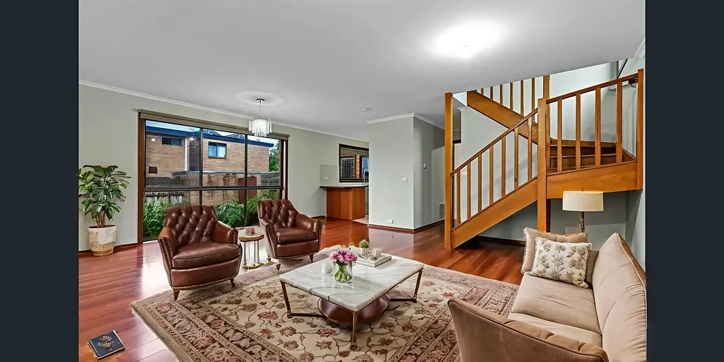 Croydon 3房 3宽敞卧室 1浴室 现代厨房 开放式生活区 锁闭车库 交通便利 Modern 3-Bedroom Townhouse in Prime Croydon Location