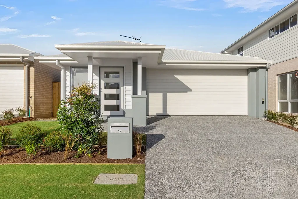 12 Granite Street, Banya, QLD 4551