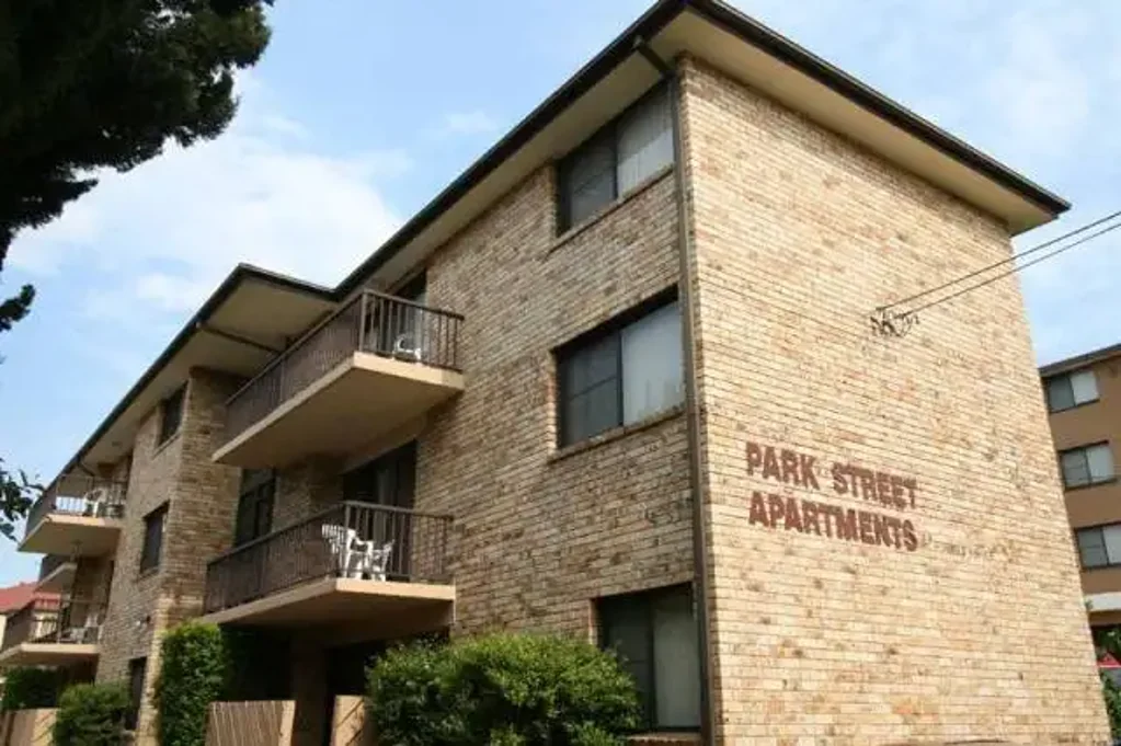 PARK STREET APARTMENTS