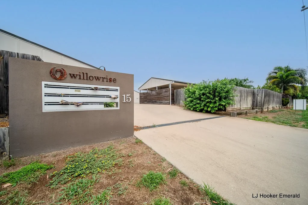 4/15-17 Roberts Street, Emerald, QLD 4720
