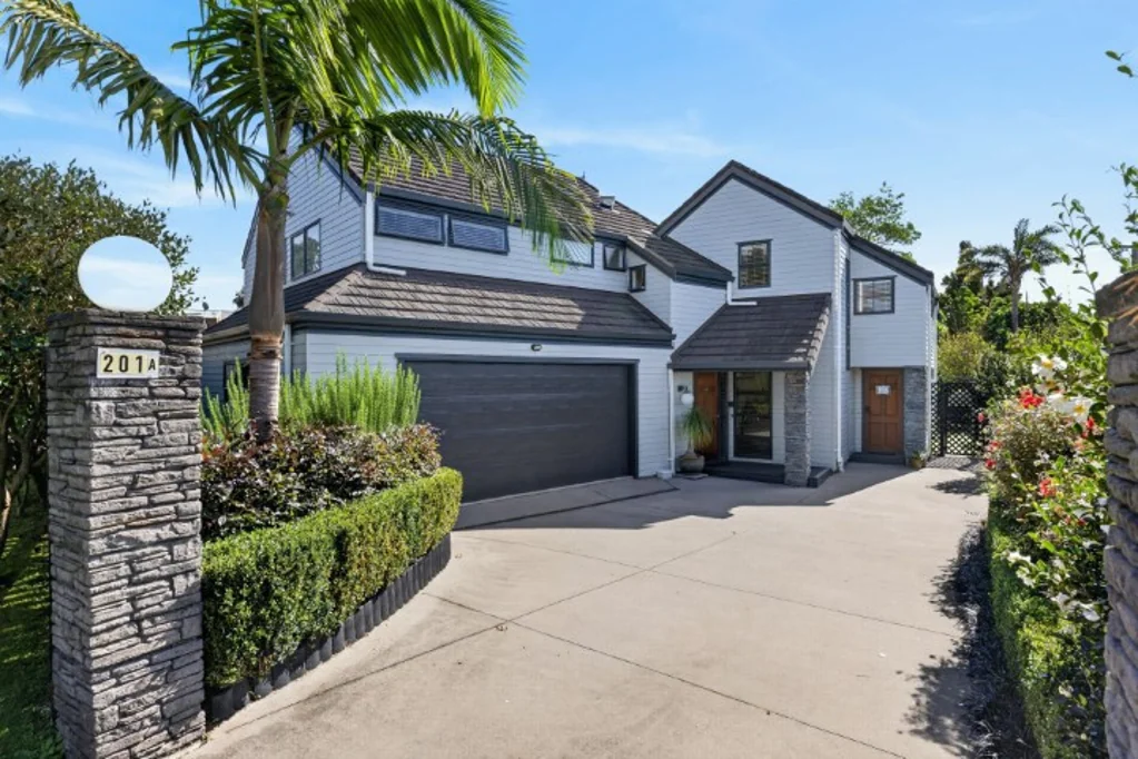 Otumoetai 5房  Two Homes in One, Live, Earn or Accommodate