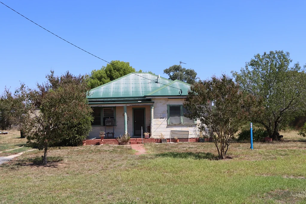 3763 Sturt Highway, Gumly Gumly, NSW 2652