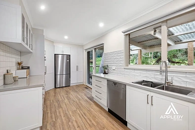18 Walker Street, The Basin, VIC 3154, 3 slaapkamers, 1 badkamers, House