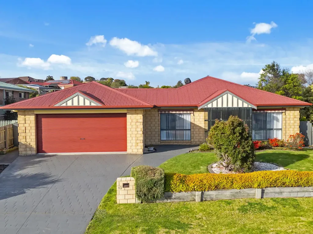 13 Stirling Drive, Lakes Entrance, VIC 3909