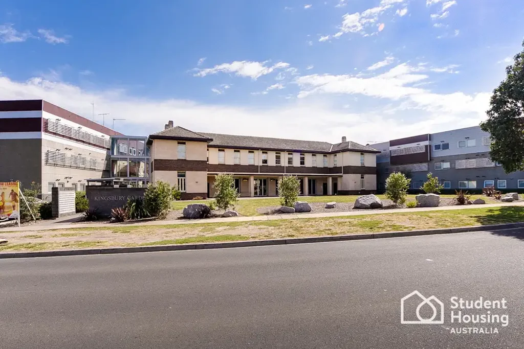 Kingsbury Gardens - Large Two Bedroom Apartment