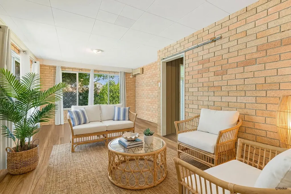 Coolangatta 2房  Affordable Entry Level Unit in Boutique Building - Walk to Kirra Beach
