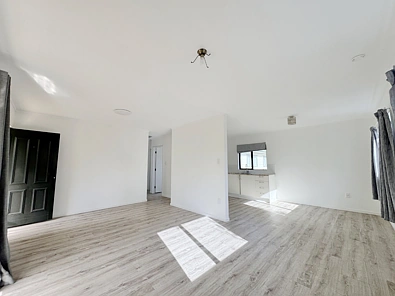 Comfortable Family Living In Ranui