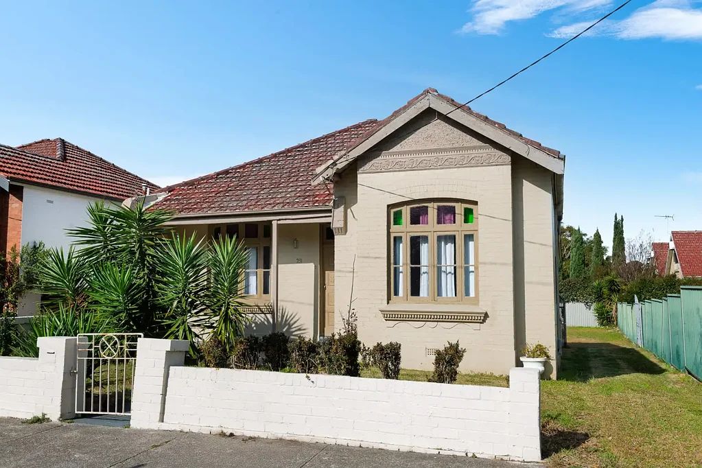 Dulwich Hill 4 Bedroom Timeless Charm on 544 Sqm Block in a Prized Dulwich Hill Location.