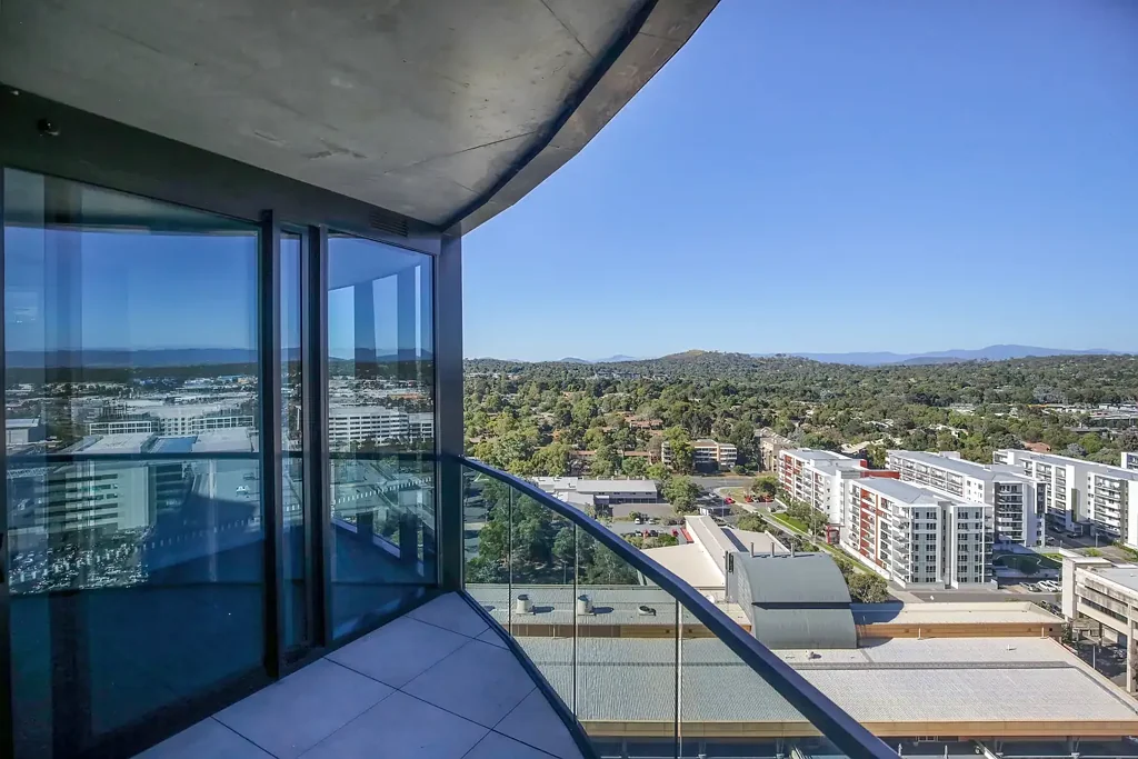 Belconnen 2 Bedroom Discover breathtaking views from the 18th floor of this move-in-ready two-bedroom ensuite apartment