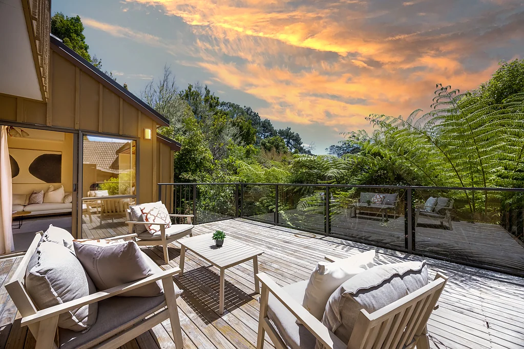 163 Browns Bay Road, Browns Bay, North Shore City, Auckland